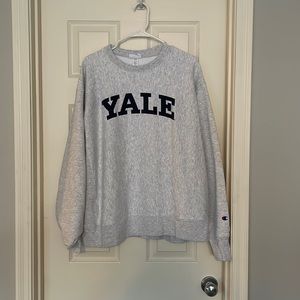 “YALE” crew neck sweatshirt - size XL